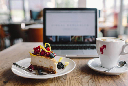 我們的青春紅動(dòng)全場(chǎng)！